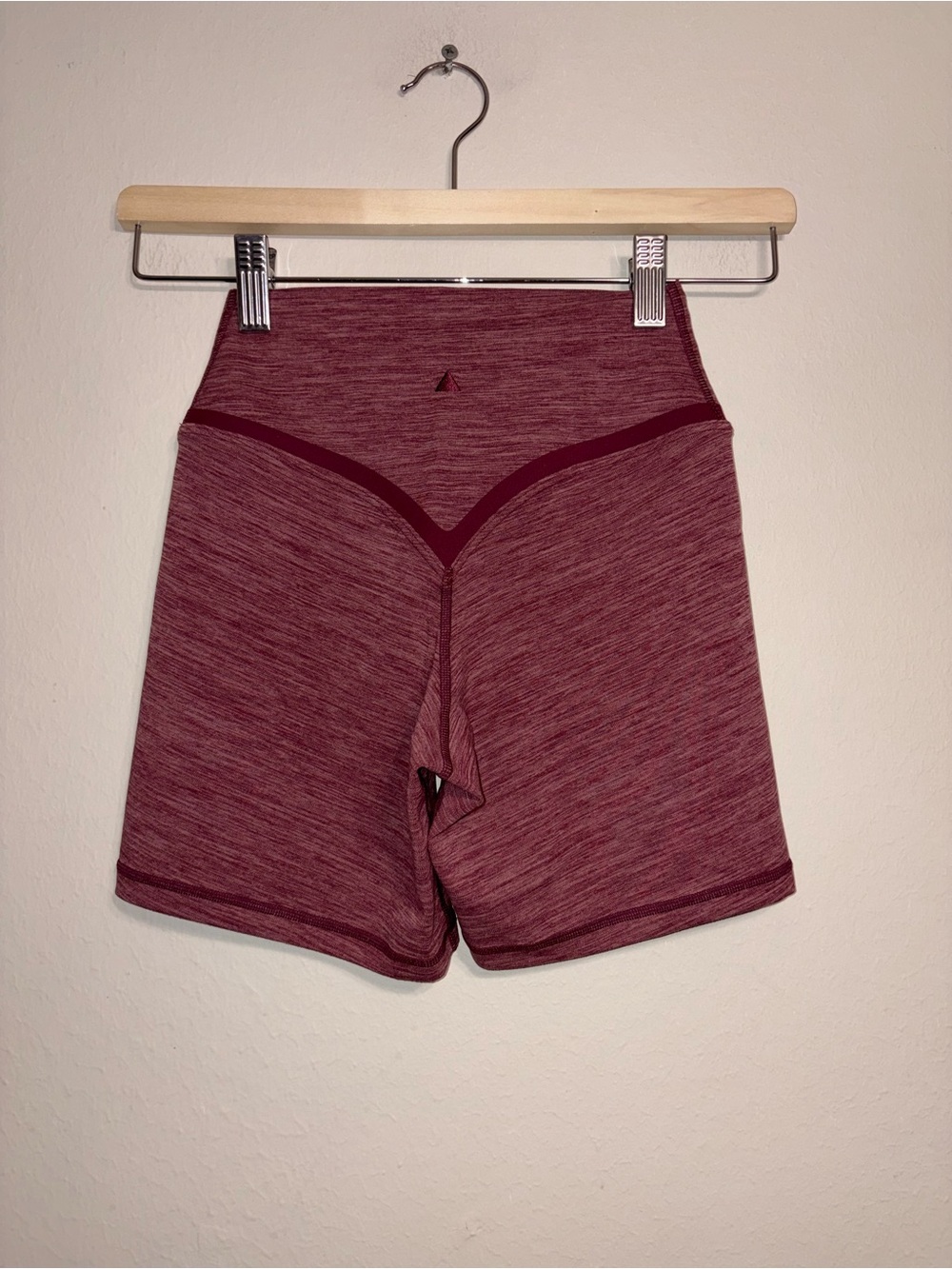 Vitality Daydream V volley High-Waist Blackberry Rose Active Shorts Size XS